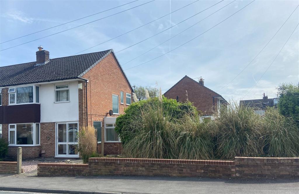 Peet Avenue, Ormskirk 3 bed semidetached house £280,000