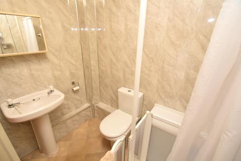 43 Dundee Drive, Glasgow, G52 3HL