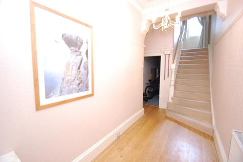 61 Lamington Road, Glasgow, G52 2SE