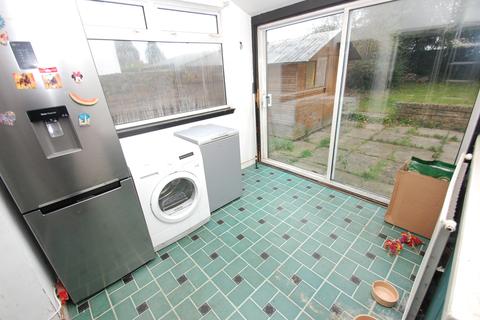 61 Lamington Road, Glasgow, G52 2SE