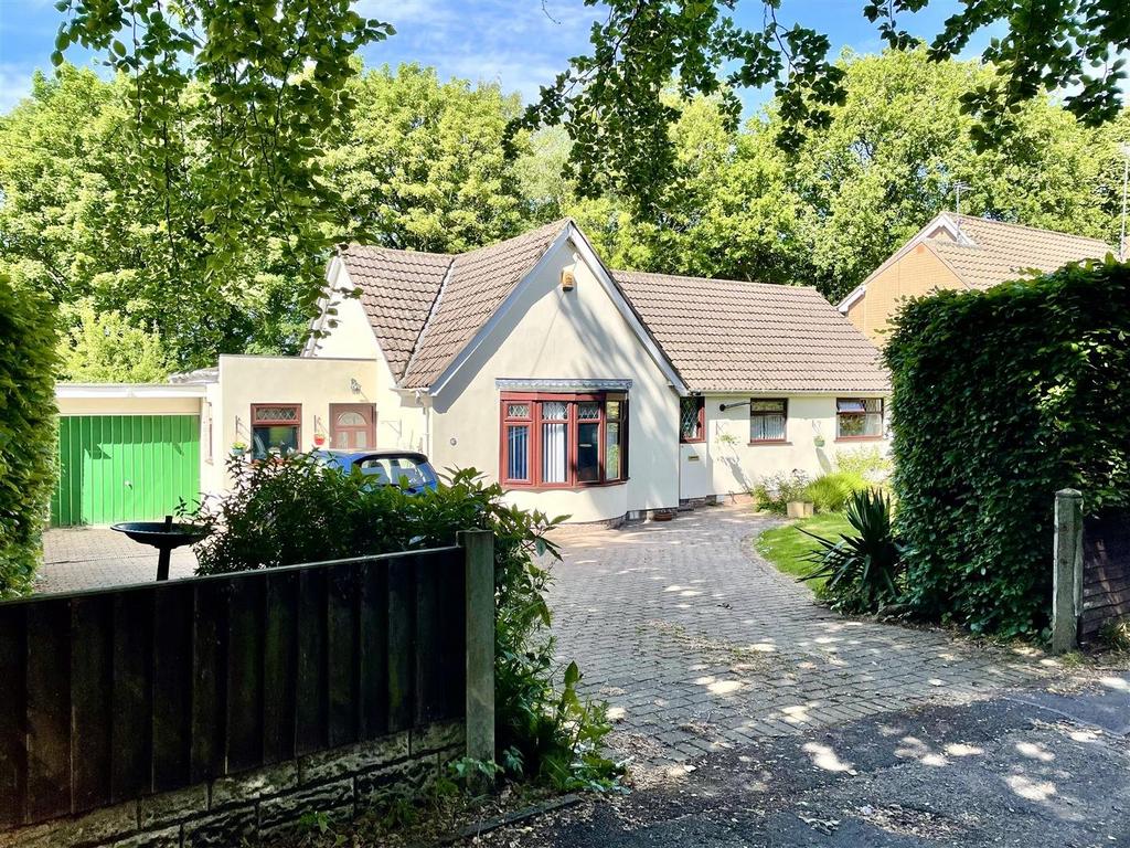 Greetby Hill, Ormskirk 3 bed detached bungalow for sale £425,000