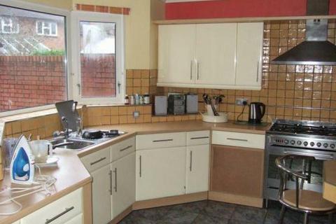 undefined, 5 BEDROOM STUDENT HOUSE VICTORIA PARK RD