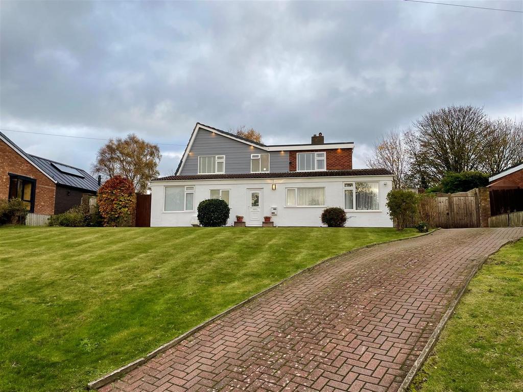 Crescent Green, Aughton, Ormskirk 4 bed detached house for sale £577,000