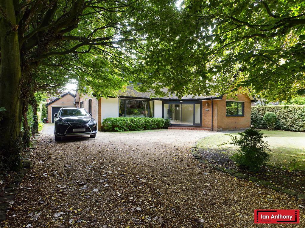 Ruff Lane, Ormskirk 4 bed detached bungalow for sale £650,000