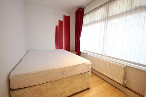 1 bedroom in a house share to rent - Student Room For Rent, St Johns, Worcester