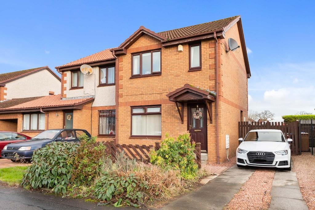 Moffat Avenue, Carronshore FK2 3 bed semidetached house £172,500