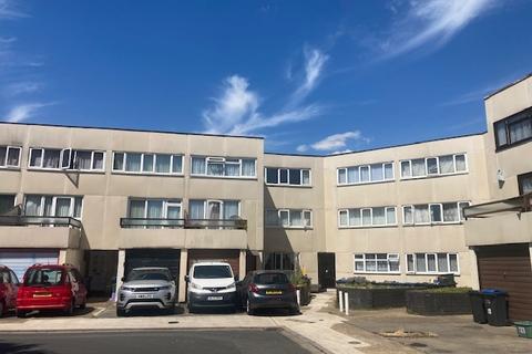 74 Gale Close, Mitcham, CR4 3QJ