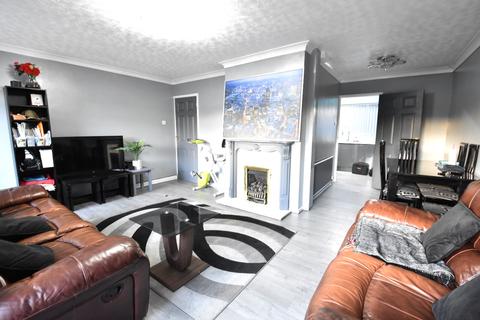 17 Kynance Close, Luton, LU2 9DN