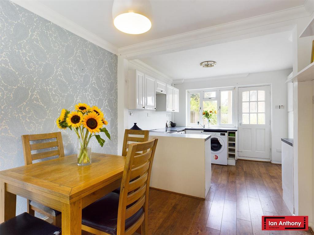 Richmond Avenue, Burscough, Ormskirk... 3 bed terraced house £200,000