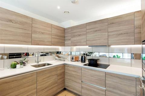 2 bedroom flat for sale, Deveraux House, Duke of Wellington Avenue, London