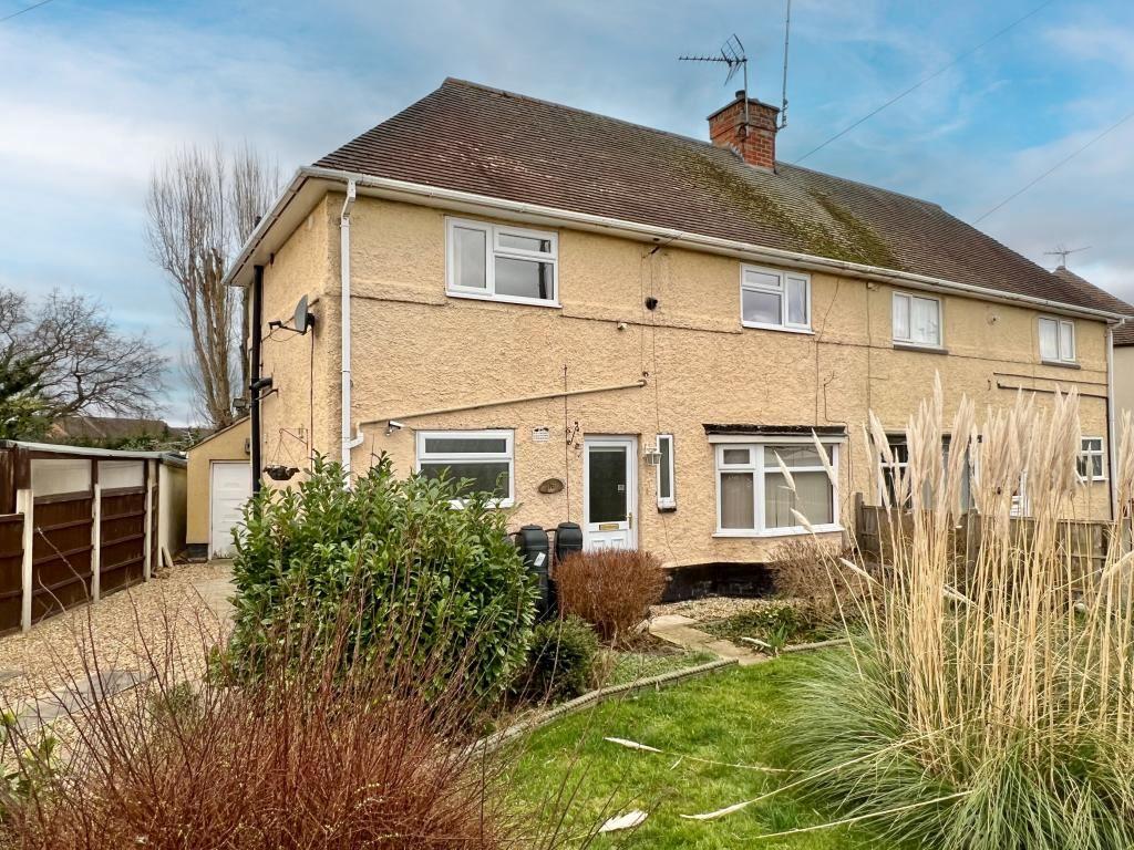 Middleton Road, Newark... 3 bed semidetached house £120,000
