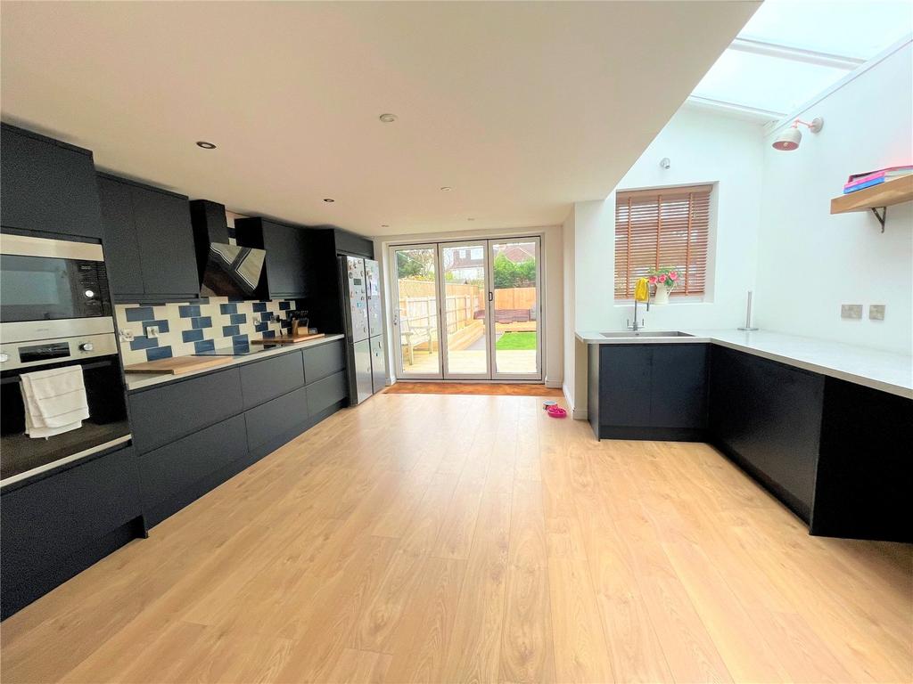 Village Road, Alverstoke, Gosport, Hampshire, PO12 3 bed terraced house