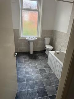 2 bedroom flat to rent, Burn Terrace, Wallsend NE28