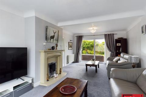 16 Hallmoor Close, Aughton, Ormskirk, L39 4UQ