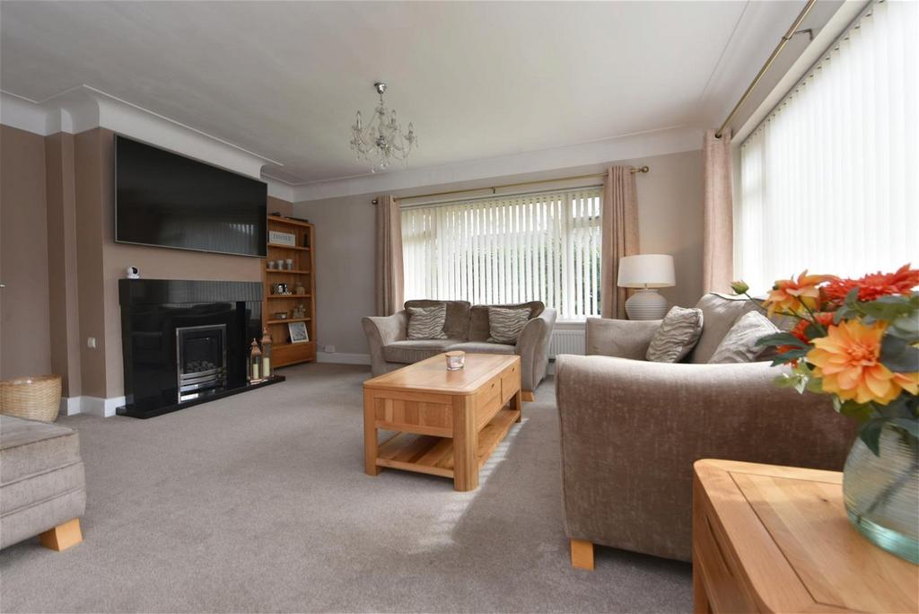 Ryder Crescent, Aughton, Ormskirk 3 bed detached house £450,000