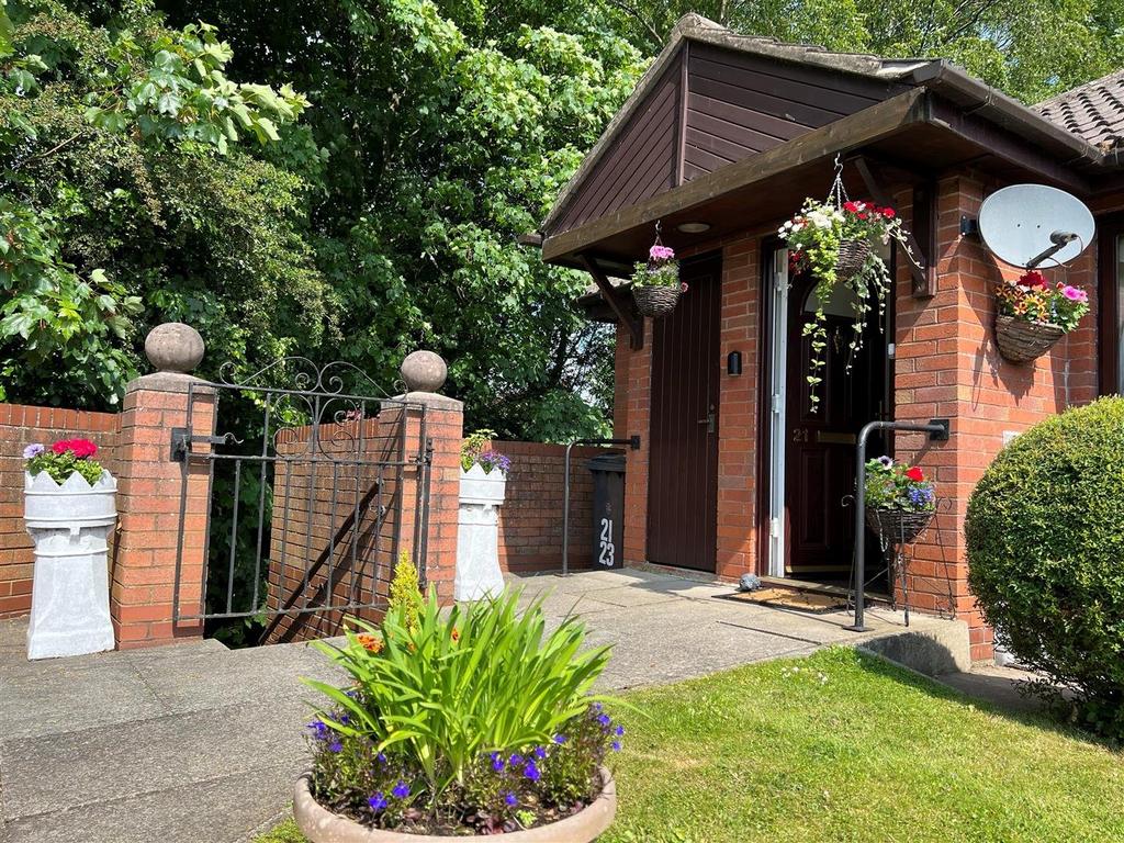 Ormond Avenue, Westhead, Ormskirk 2 bed semidetached bungalow for sale