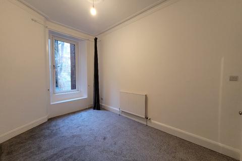 1 bedroom flat to rent, Stow Street, Paisley, PA1