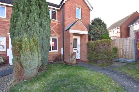 3 bedroom end of terrace house to rent, Middleham Close, Stanground, Peterborough, PE2