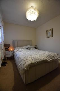 3 bedroom end of terrace house to rent, Middleham Close, Stanground, Peterborough, PE2