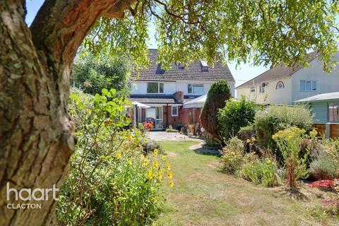 134 Frinton Road, Kirby Cross, Frinton-on-sea, CO13 0PN
