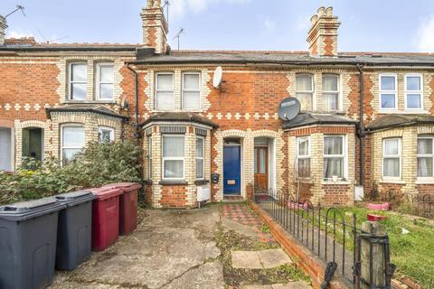 Flat B, 210 Basingstoke Road, Reading, RG2 0HH