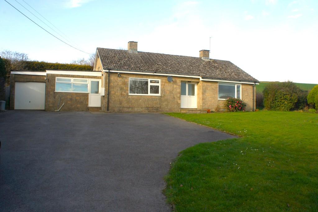 Seaborough DT8 3 bed detached bungalow to rent - £1,500 pcm (£346 pw)