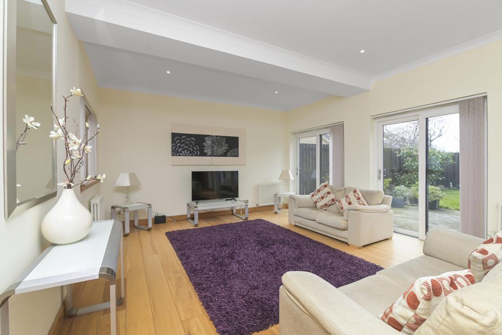 13 Cramond Road South, Edinburgh, EH4... 4 bed terraced house £540,000