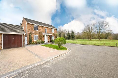 8 Thamesgate Close, Richmond, TW10 7YS