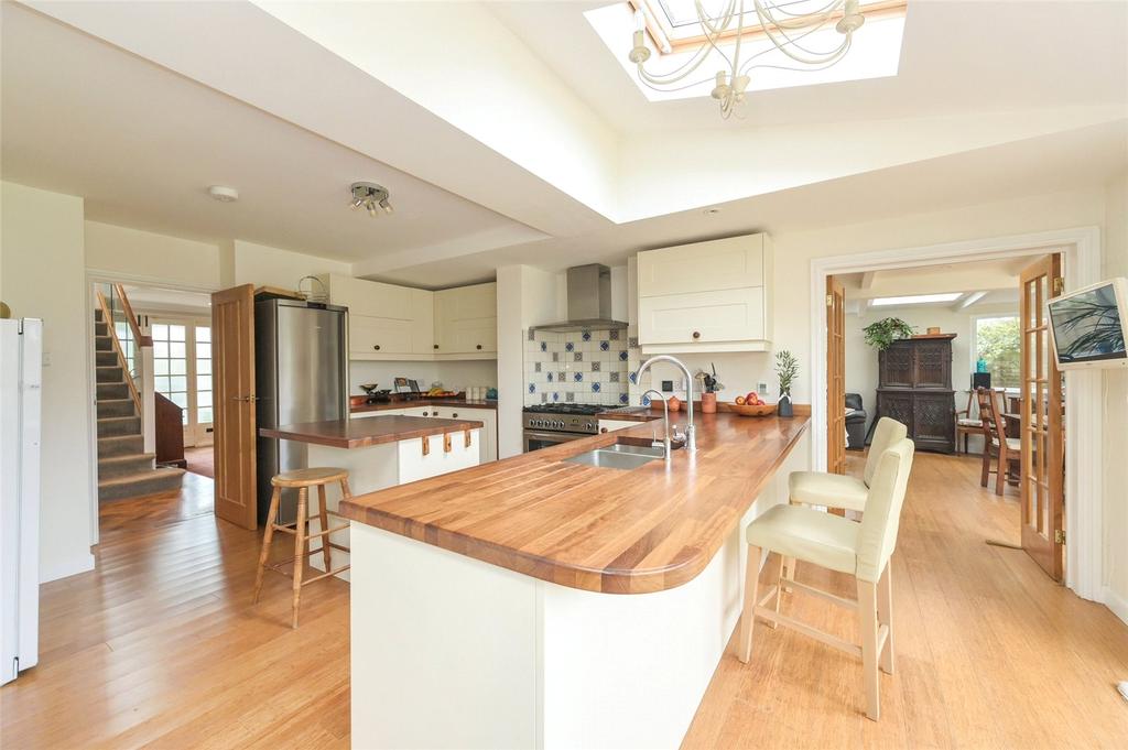 Kitchen/Breakfast Rm