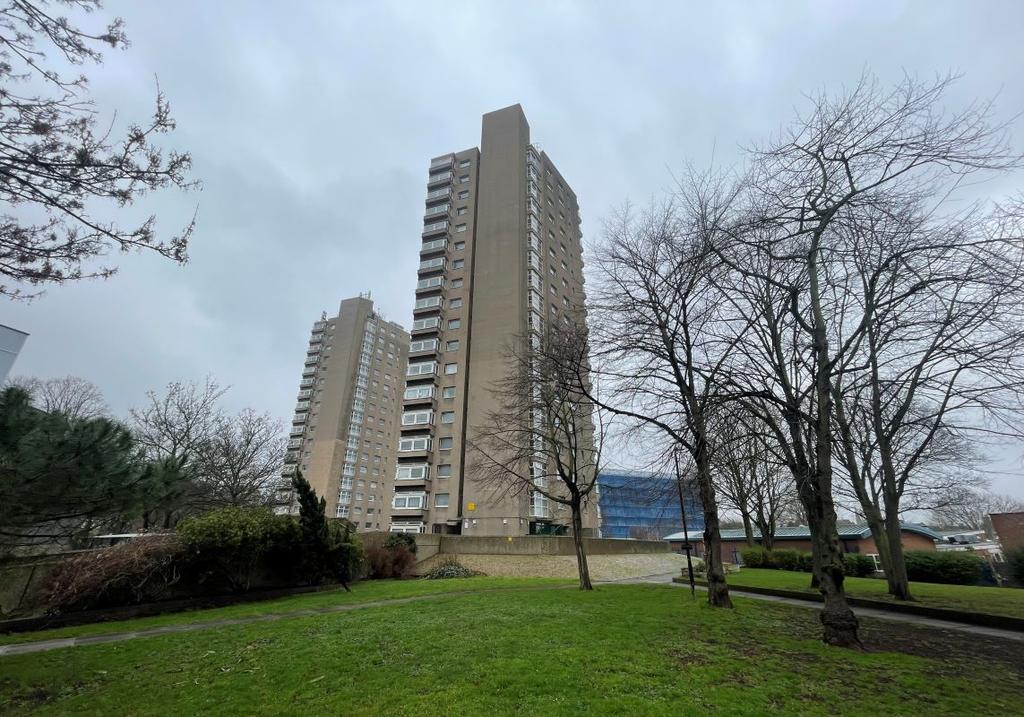 Flat 39 Herne Hill House, Railton... 1 bed flat £180,000