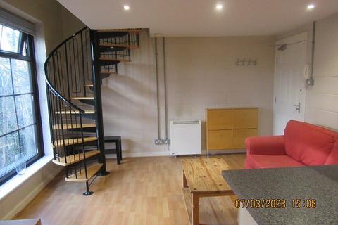 1 bedroom flat to rent, Crystal House, Withington Road, Whalley Range, Manchester. M16 8BA