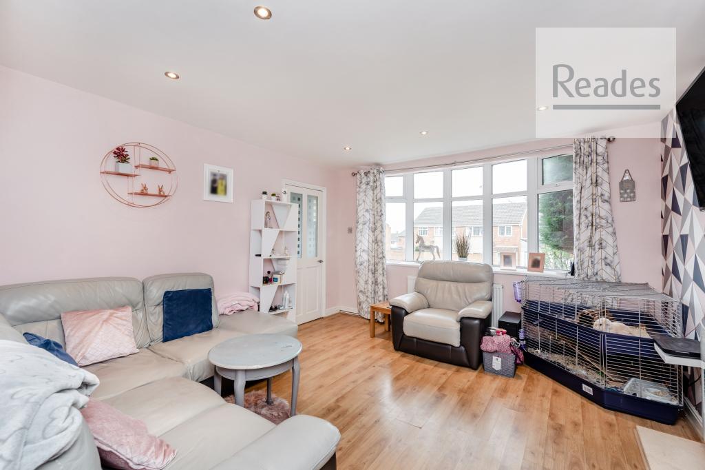 Viking Way, Connah's Quay CH5 4 3 bed semidetached house £180,000