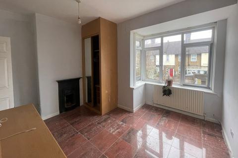 38 Isham Road, London, SW16 4TJ