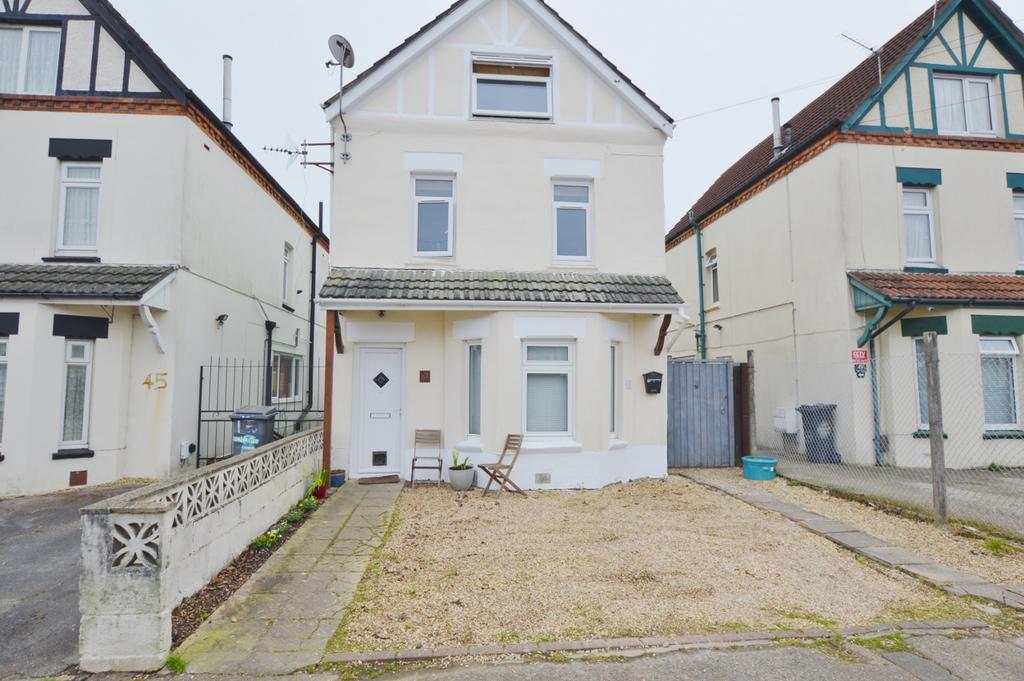 Stewart Road, Bournemouth BH8 2 bed £240,000