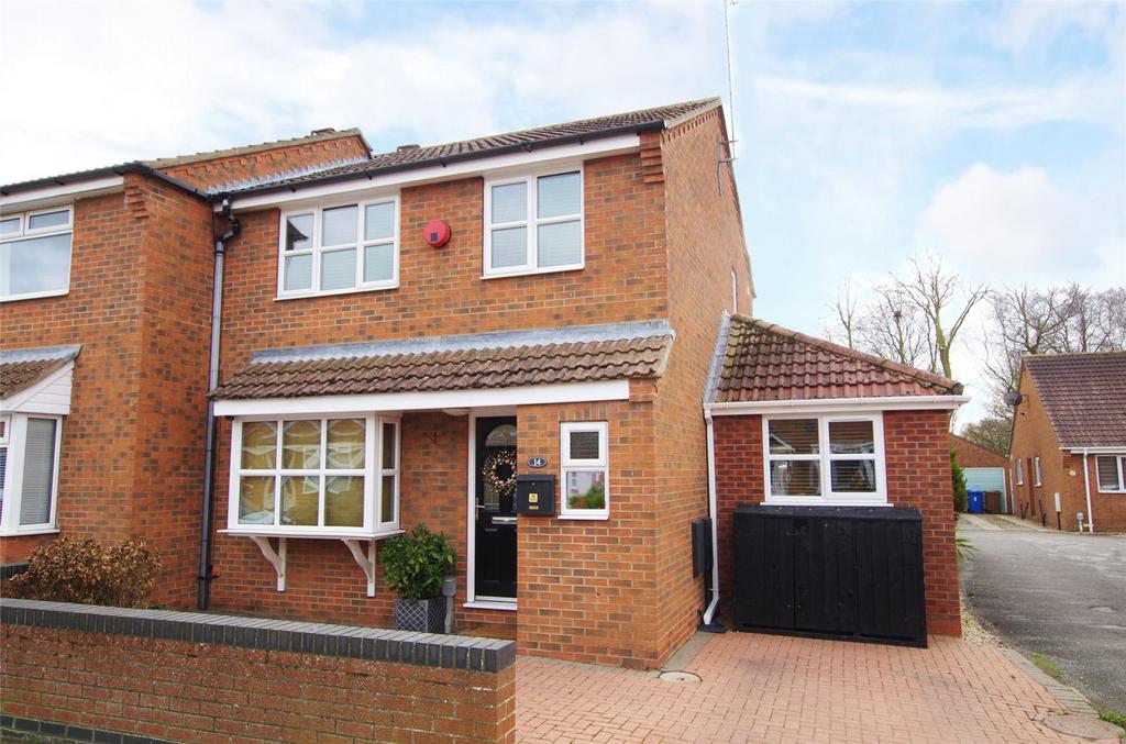 Eldon Drive, Preston, Hull, East... 3 bed semidetached house £207,500