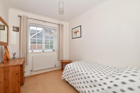 26 The Copse, Fetcham, Leatherhead, KT22 9TG