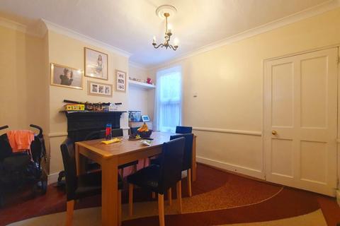 2 bedroom terraced house to rent, Eleanor Road, Bounds Green