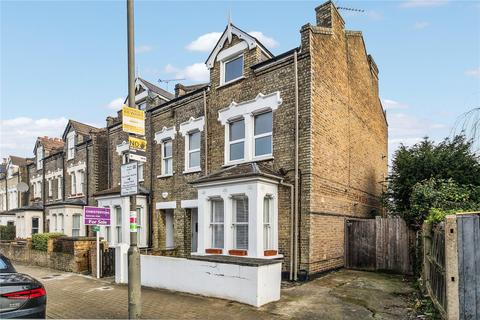 3 bedroom apartment for sale - Dempster Road, London, SW18