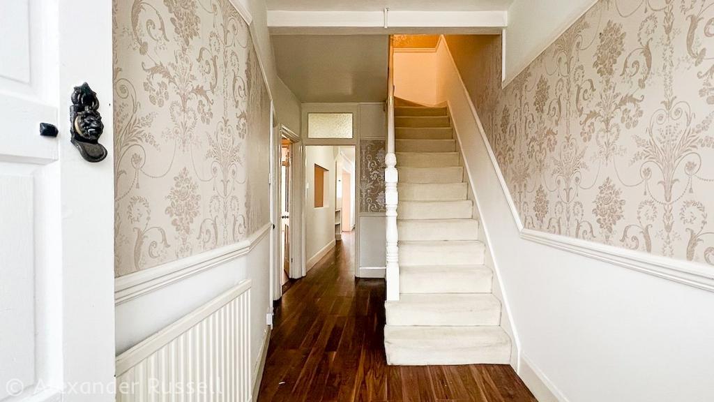 Victoria Avenue, WestgateonSea, CT8 3 bed terraced house £325,000