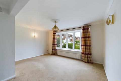 30 Alderbrook Close, Rolleston On Dove, Burton-on-trent, DE13 9AH