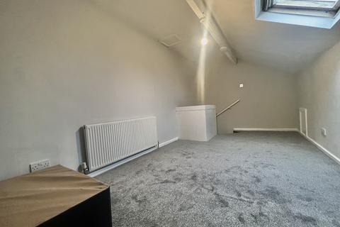 2 bedroom terraced house to rent, Edinburgh Place