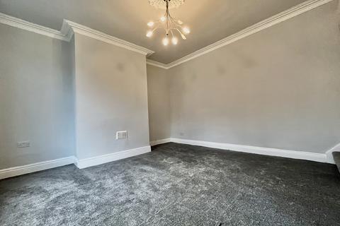 2 bedroom terraced house to rent, Edinburgh Place