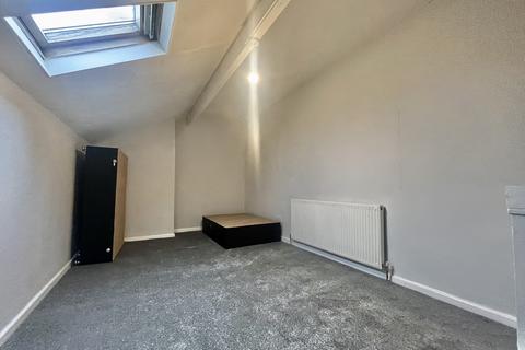 2 bedroom terraced house to rent, Edinburgh Place