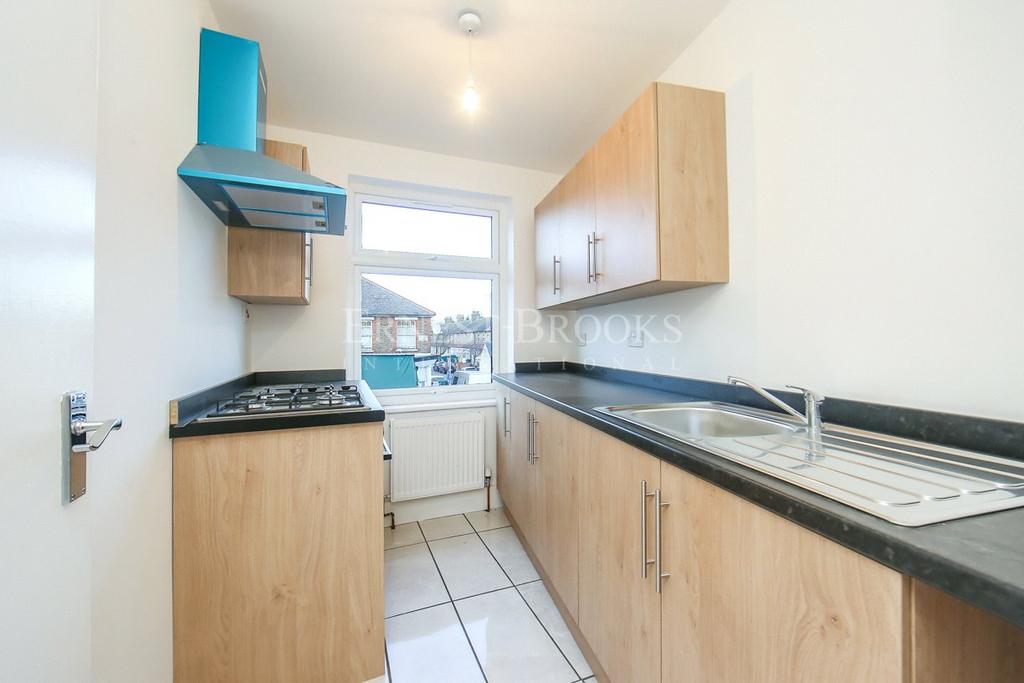 Meads Lane, Ilford, IG3 1 bed apartment £1,200 pcm (£277 pw)