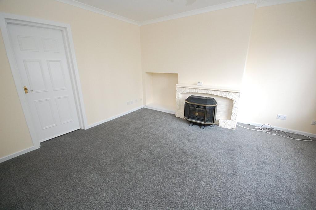 North Anderson Drive, Aberdeen, AB16 2 bed semidetached house £685