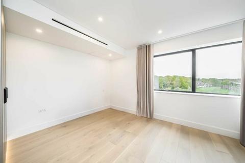 4 bedroom mews to rent, Gulliver Place, Muswell Hill, London