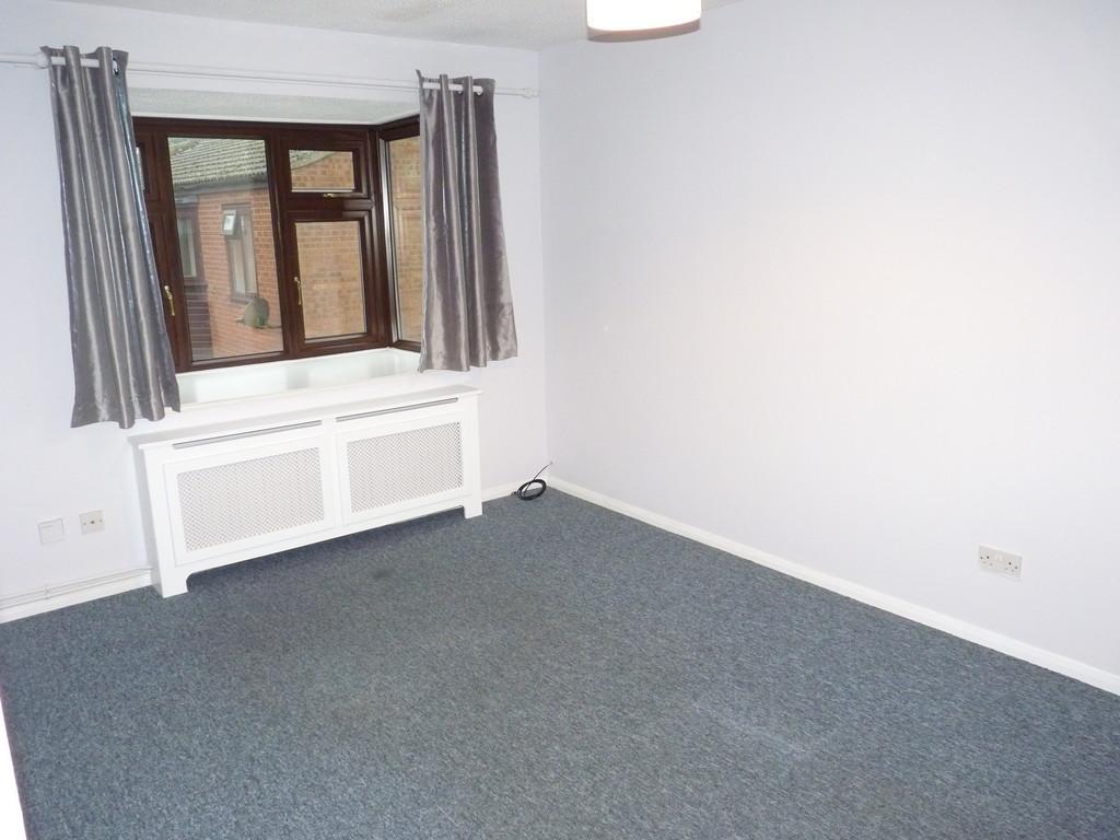 Bellevue Close, Potton 1 bed apartment £135,000