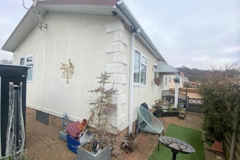 2 bedroom mobile home for sale, Woodbine Close, Waltham Abbey
