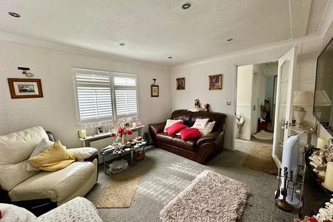 2 bedroom mobile home for sale, Woodbine Close, Waltham Abbey