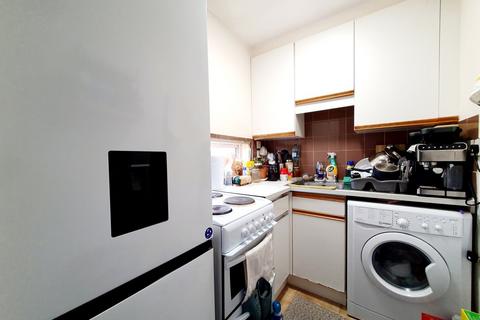 undefined, Pilgrims Close, Palmers Green